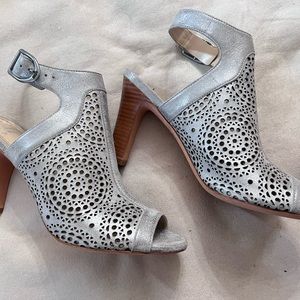 Johnston & Murphy silver shoes
